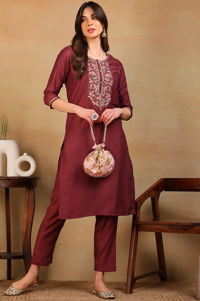 Mauve Silk Blend Solid Embroidered Straight Kurta