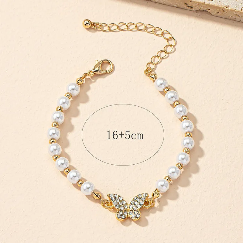Sophisticated Pearl Butterfly Bracelet with a Touch of Elegance