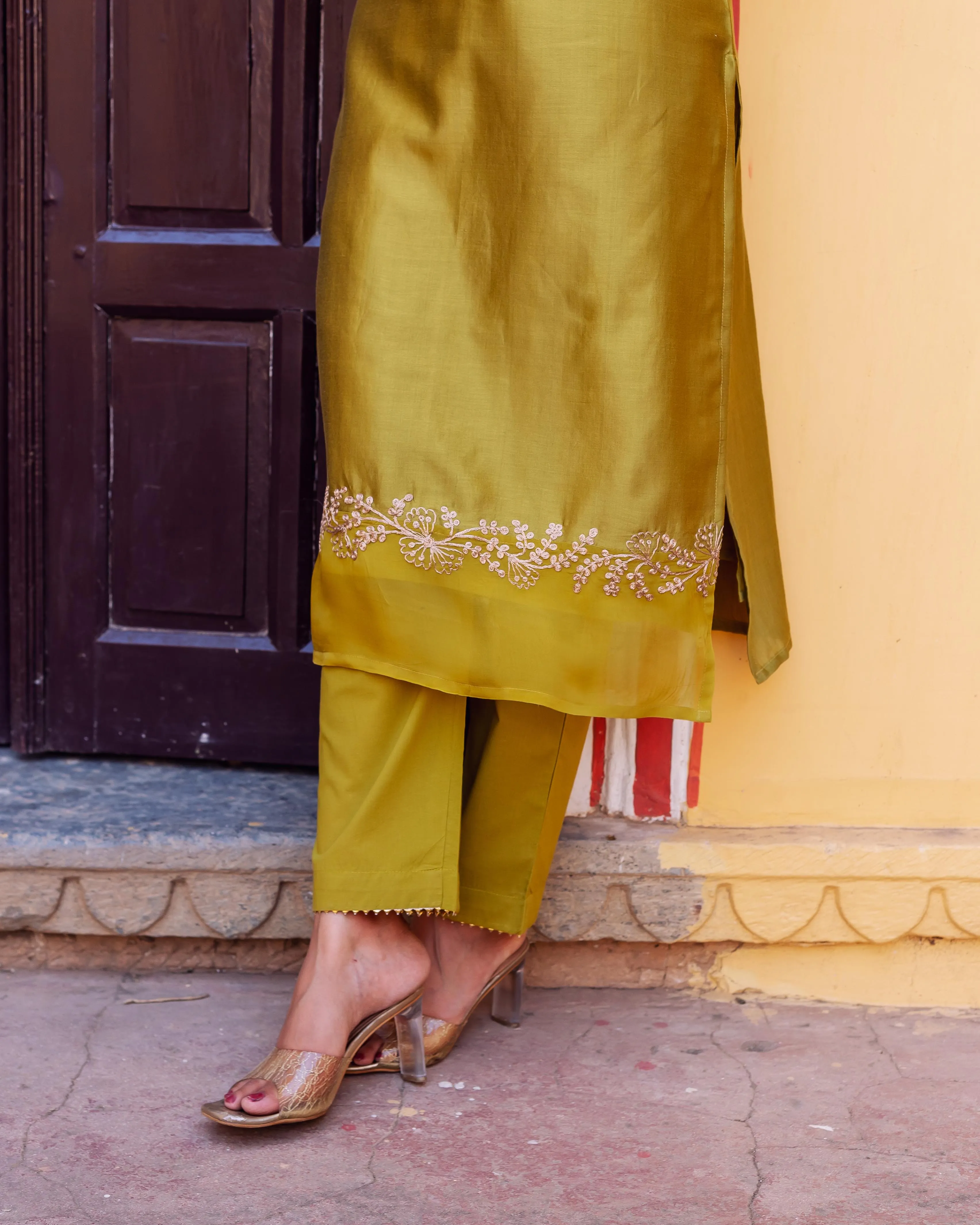 Swarnali Chanderi Silk Embroidered Kurta