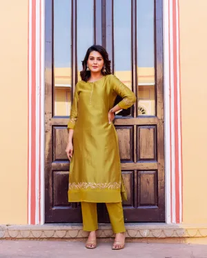 Swarnali Chanderi Silk Embroidered Kurta